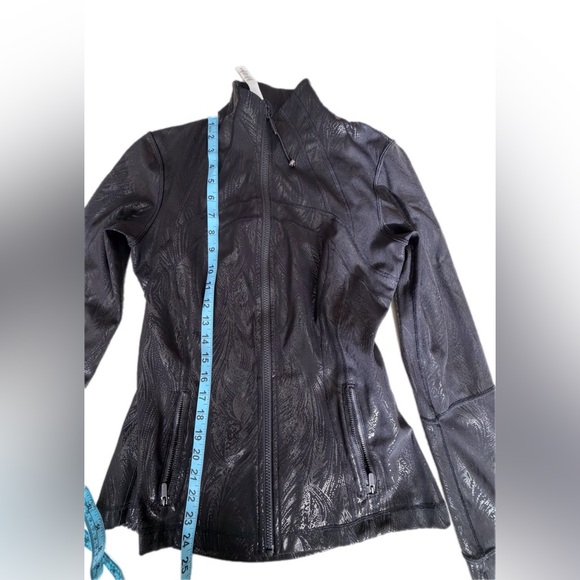 lululemon athletica Define Jacket *Shine - Black size 8 like new - Picture 10 of 15